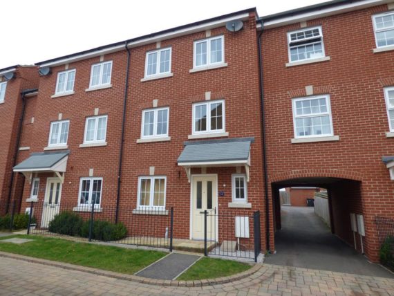 4 Bedroom Town House